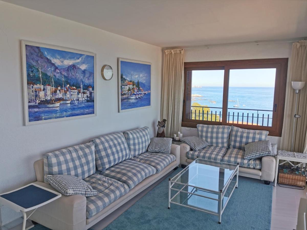 Spacious Seafront Apartment Platja d'Aro Ngoại thất bức ảnh